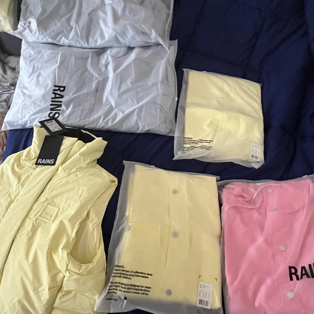 RAINS WOMEN JACKET AND A VEST